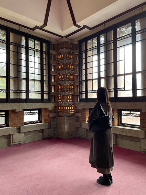 私の後ろ姿の画像